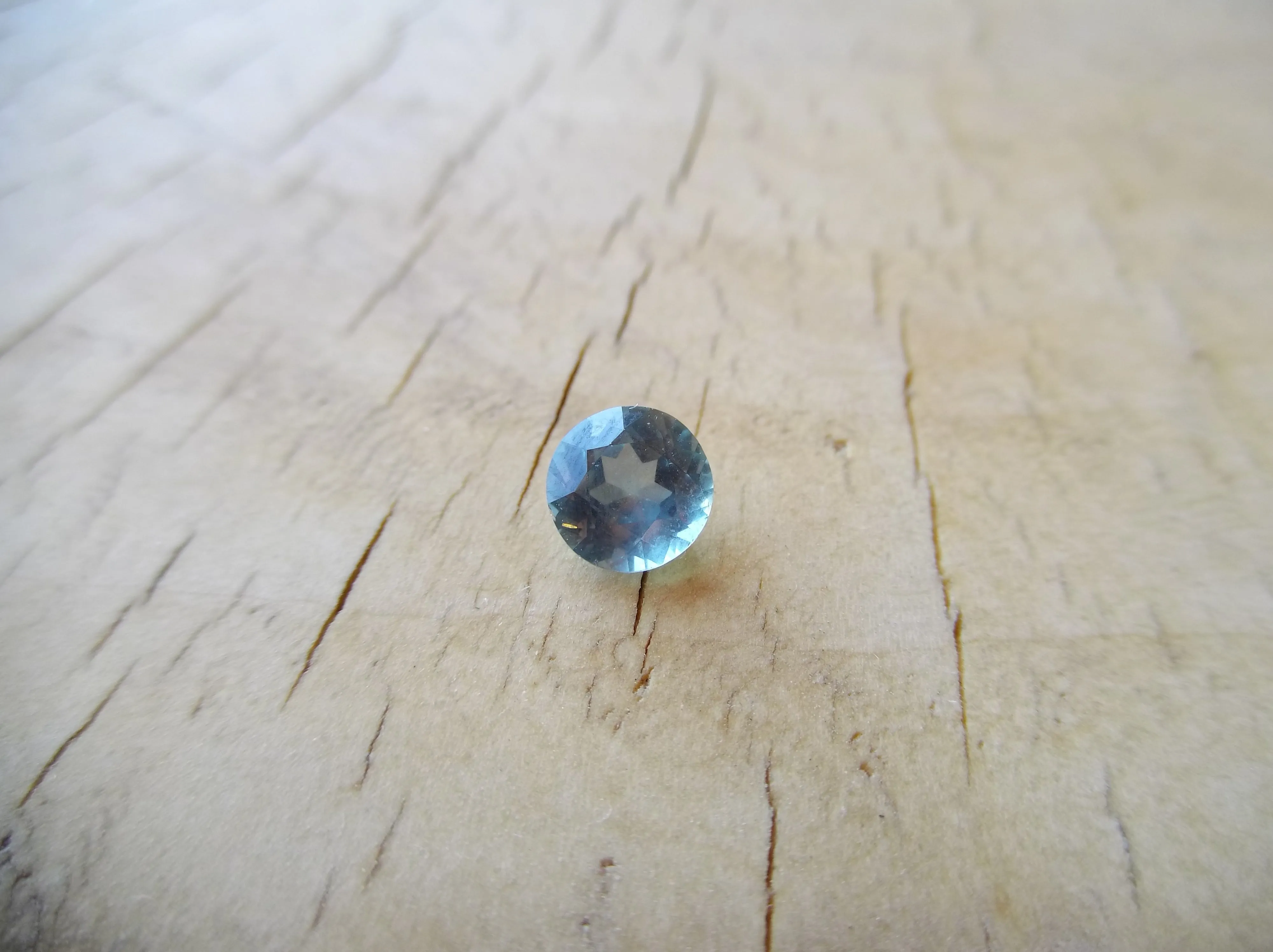 1.92 CT. AQUA SAPPHIRE. UNHEATED MONTANA SAPPHIRE