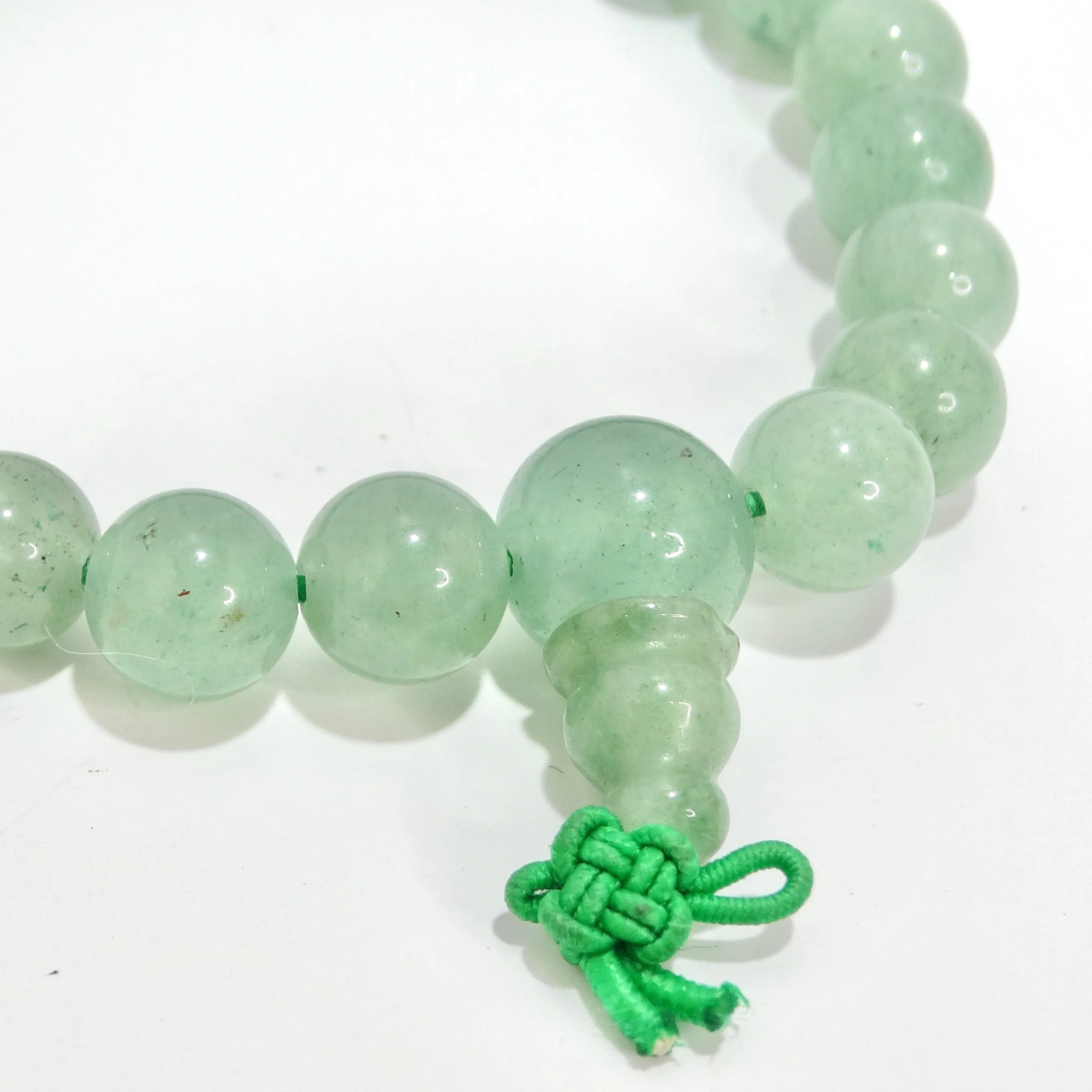 1970s Jade Jadeite Beaded Bracelet