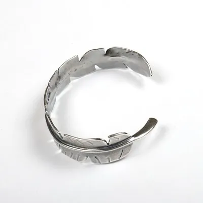 AMP JAPAN Eternal Feather Bangle Narrow 15AO-308