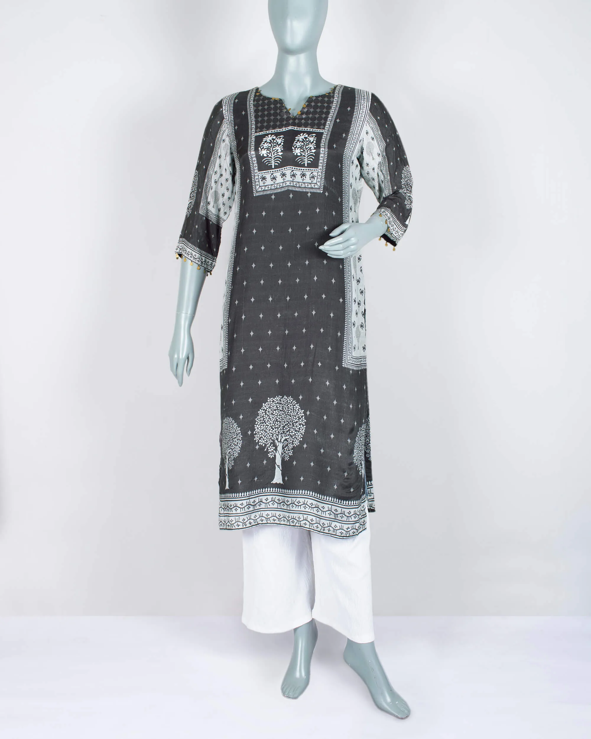 Black And White Floral Pattern Digital Print Cotton Silk Unstiched Top With Dupatta