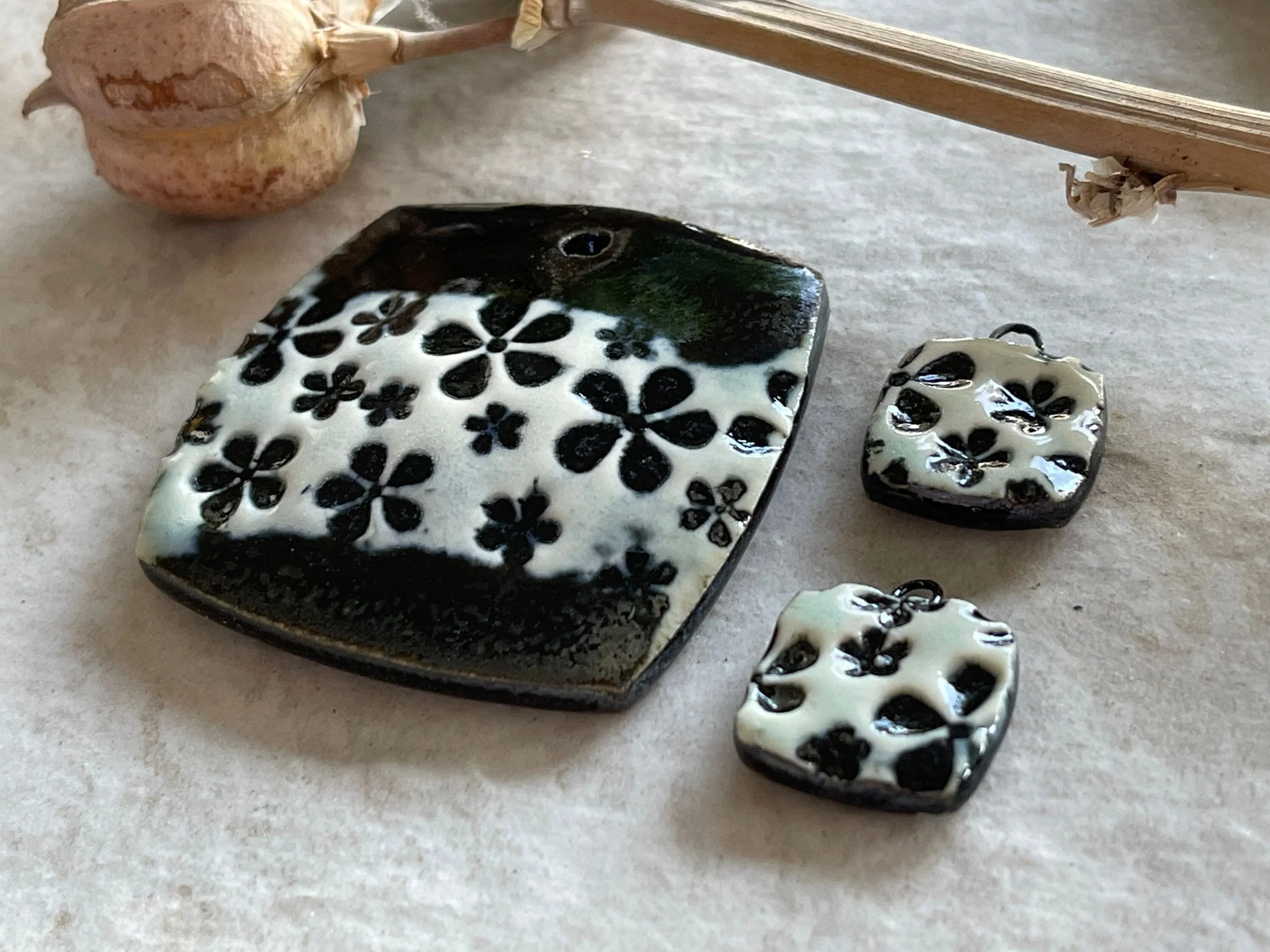 Black and white Flower Pendant and Charms, Pendant, Obtuse Square, Porcelain Ceramic Pendant, Artisan Pendant, Jewelry Making Co