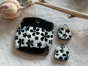 Black and white Flower Pendant and Charms, Pendant, Obtuse Square, Porcelain Ceramic Pendant, Artisan Pendant, Jewelry Making Co