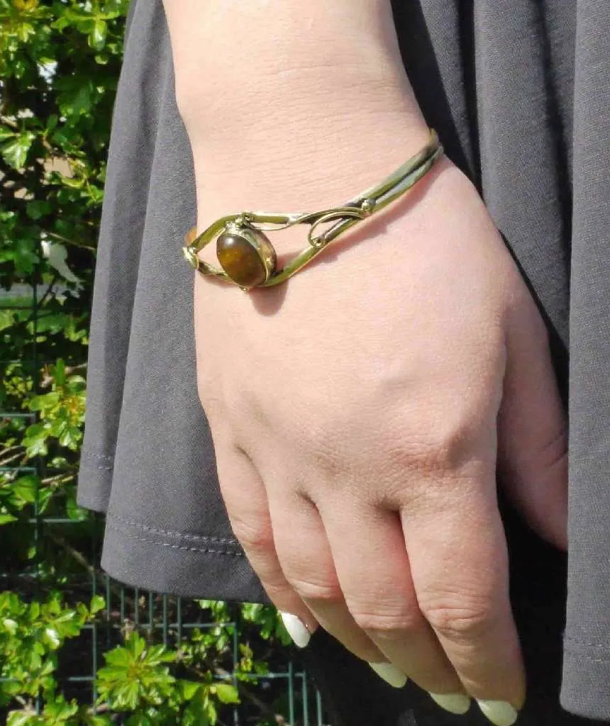 Centre Stone Bangle Bracelet