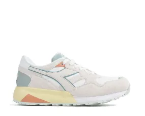 Diadora N9002 Overland