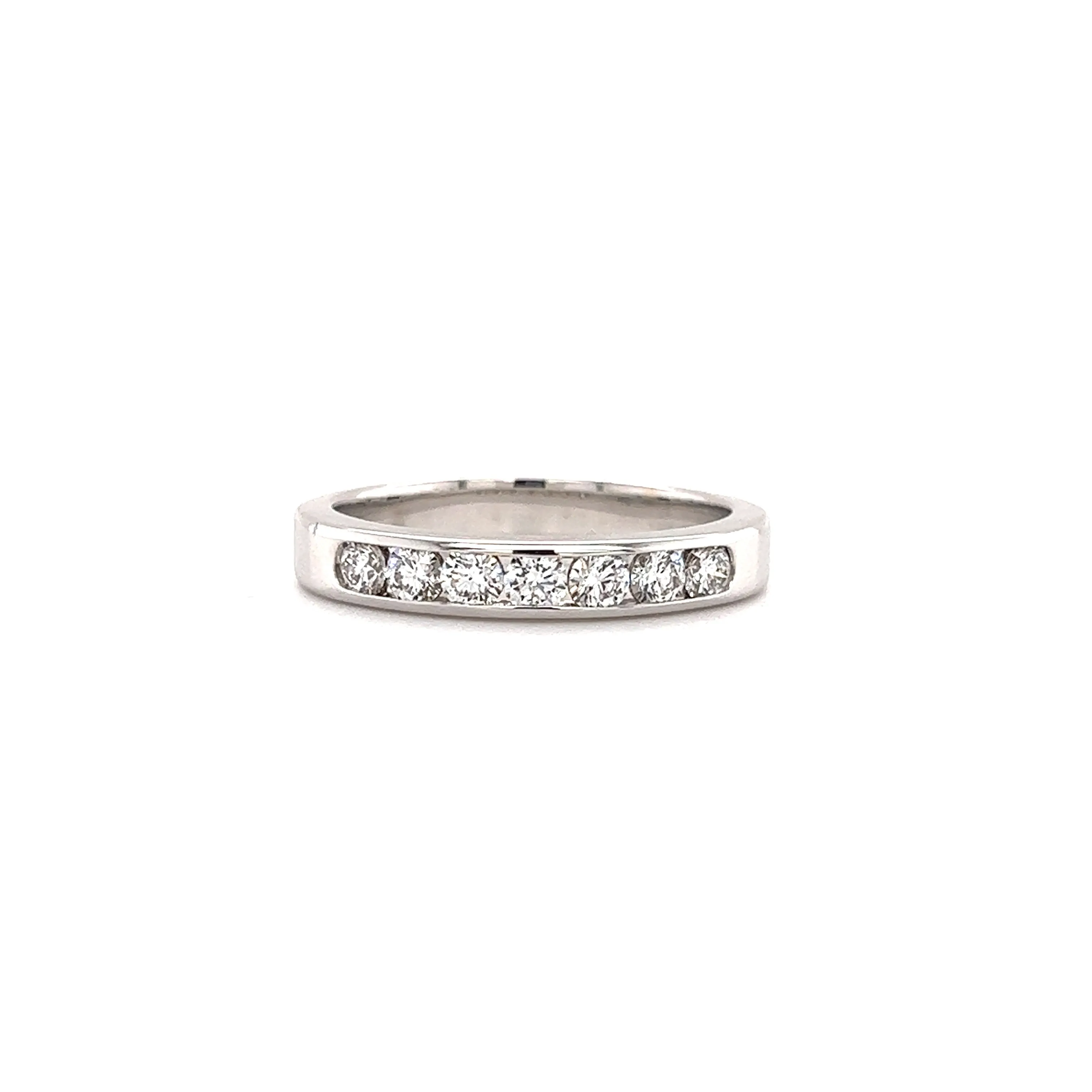 Diamond ring with 0.63ctw of Diamonds in 14K White Gold