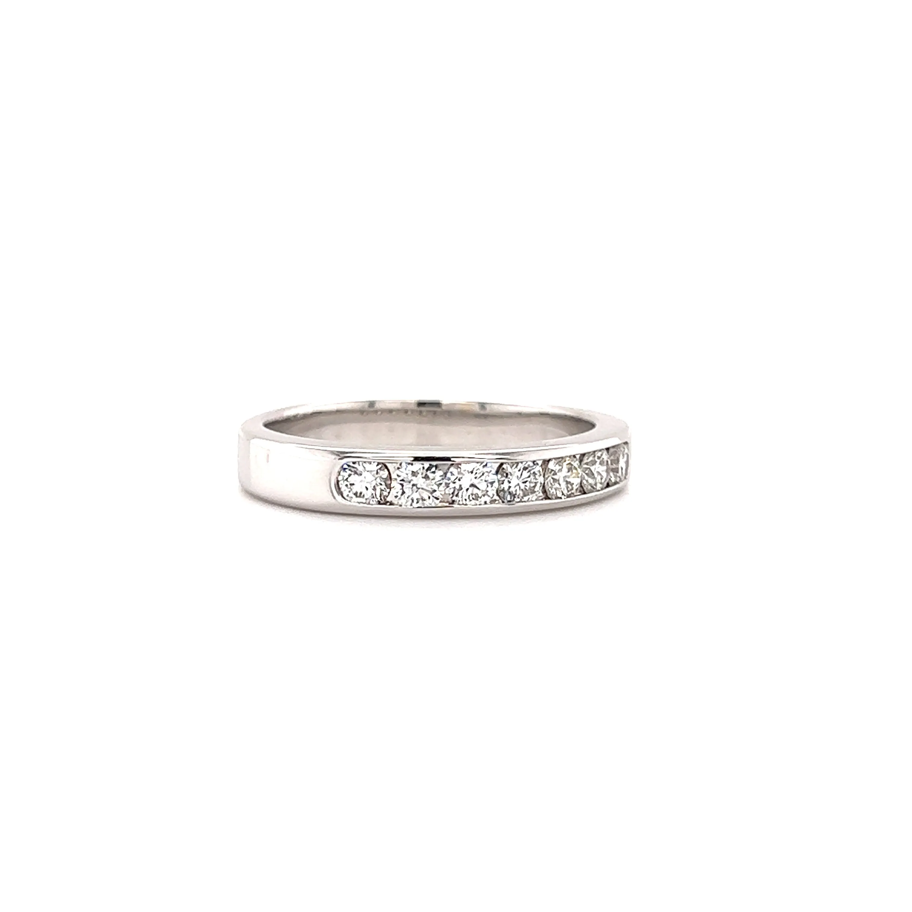 Diamond ring with 0.63ctw of Diamonds in 14K White Gold