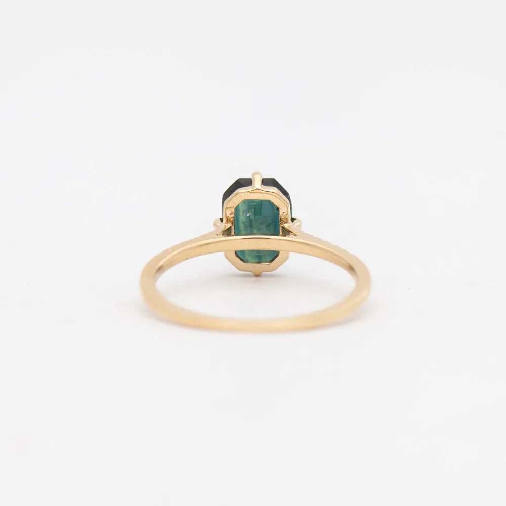 Fira Sapphire Ring