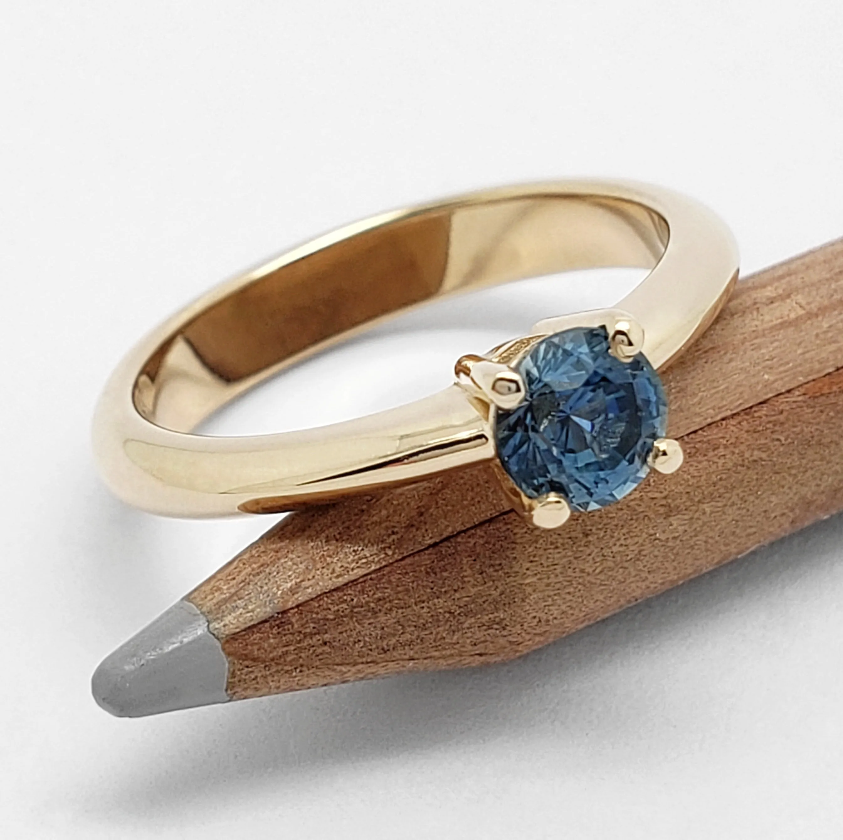 Grace Yellow | Blue Sapphire