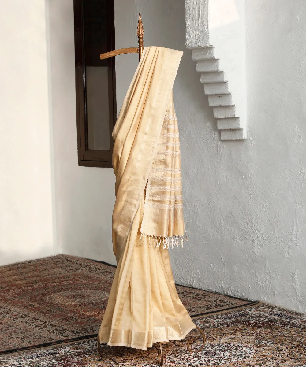 Handloom Beige Pure Cotton Silk Maheshwari Saree With Ektara Gold Palla