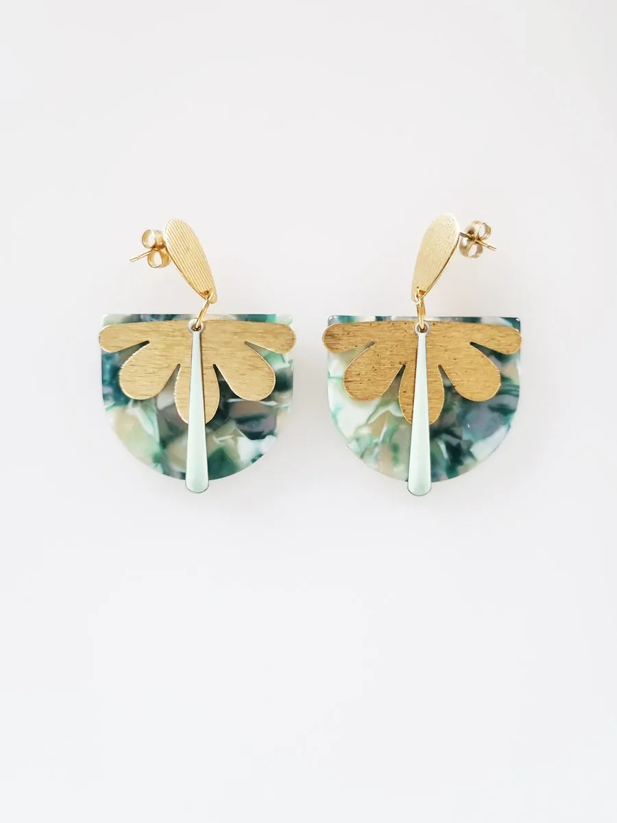 Middlechild Mayflower Earring