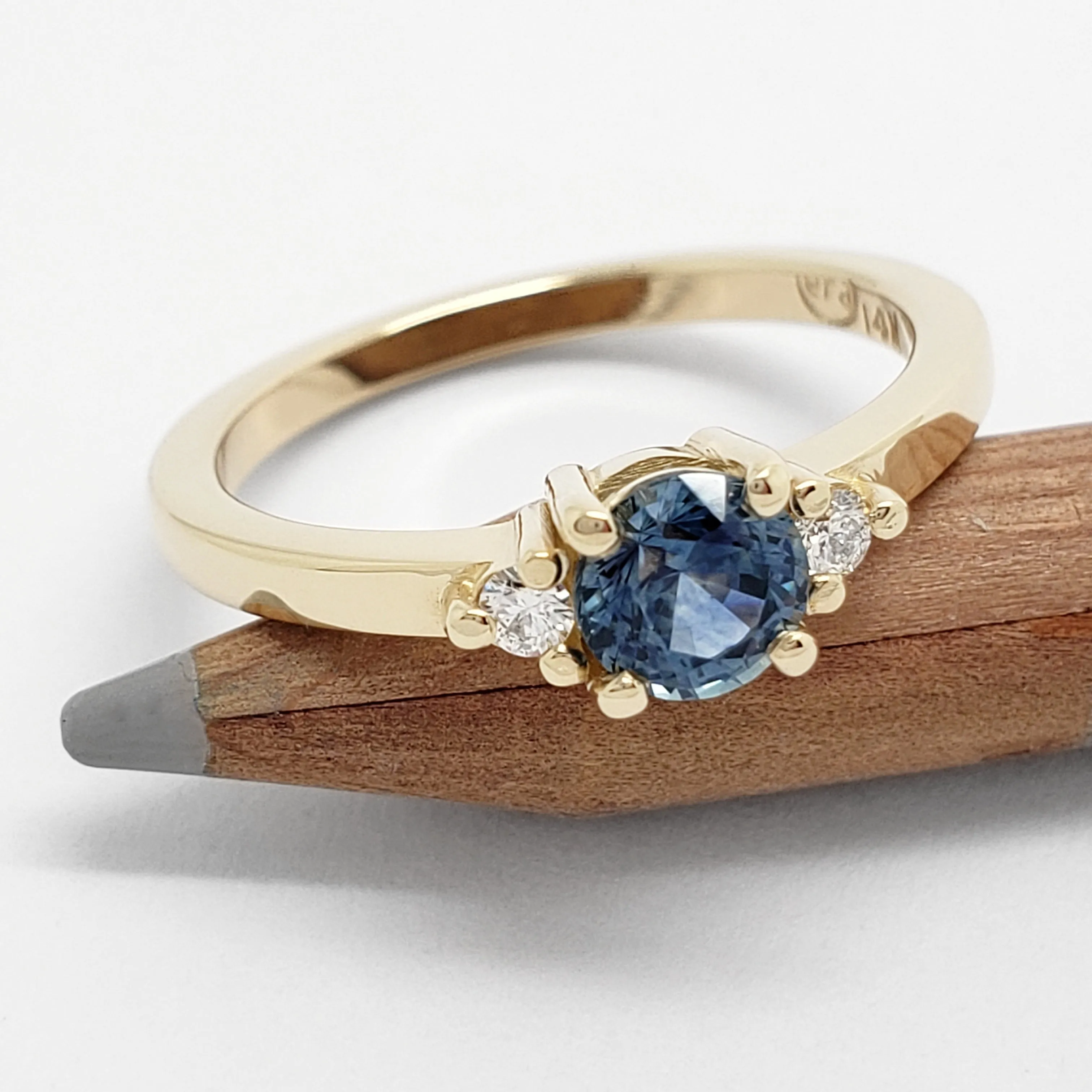 Moraine Yellow | Blue Montana Sapphire