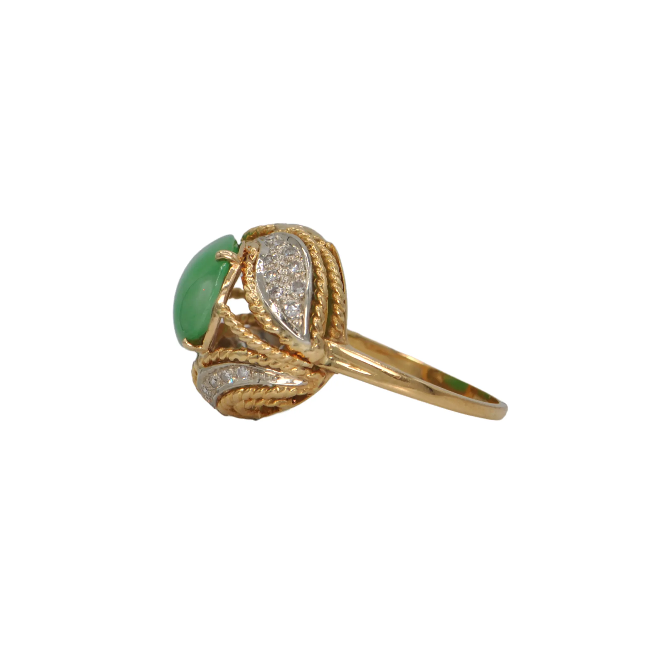 Retro Jade and Diamond 18k Gold Ring