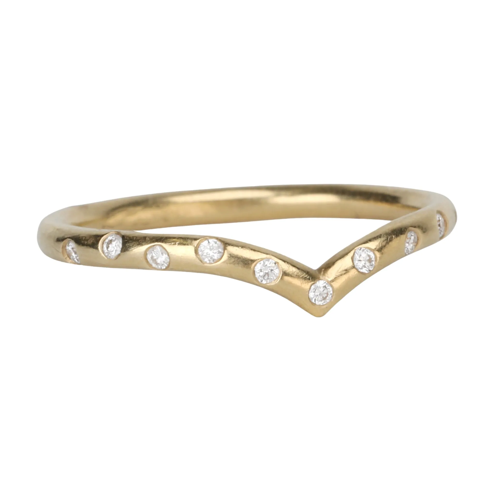 V-Shaped Ring with Scattered Diamonds