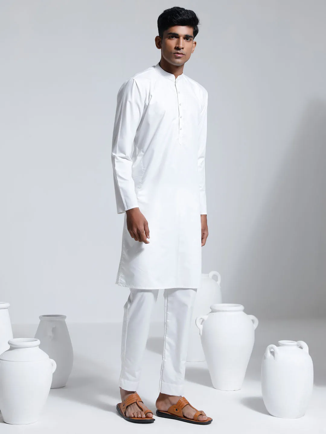 VASTRAMAY Men's White Cotton Silk Kurta And Pyjama Set