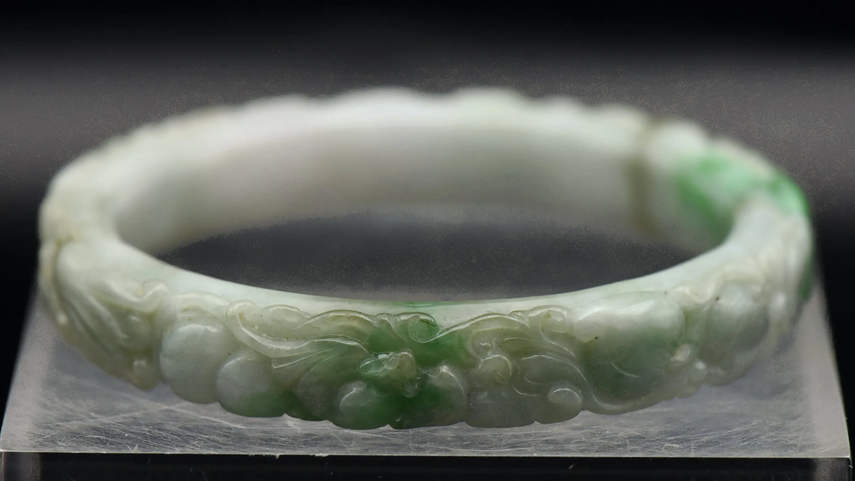 Vintage Carved Jade Bangle Bracelet